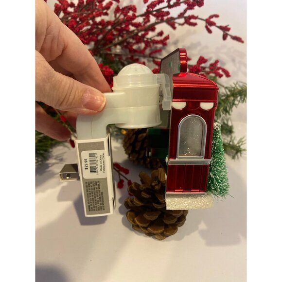 Bath & Body Works “Hot Cocoa Stand” Nightlight Wallflower Plug -New with tag - Picture 2 of 9